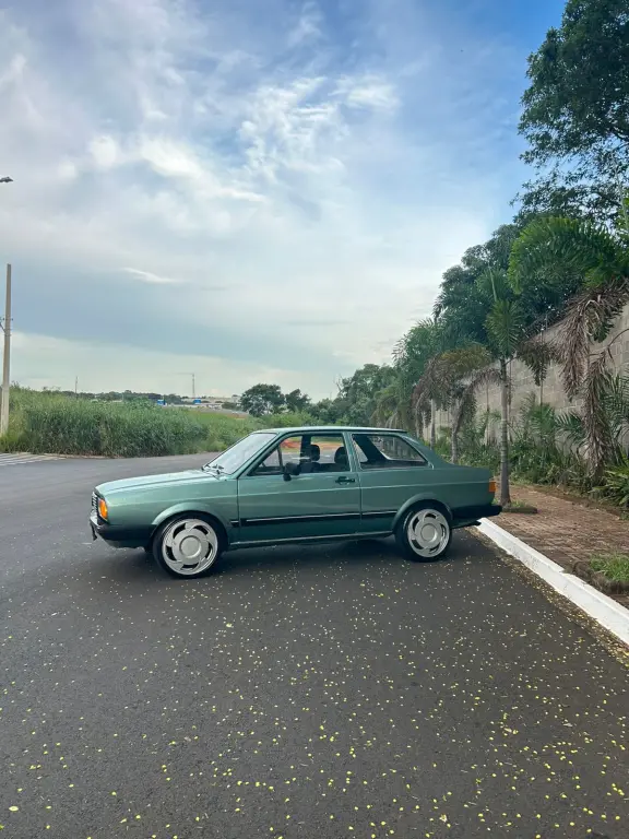 VOLKSWAGEN Voyage - Foto