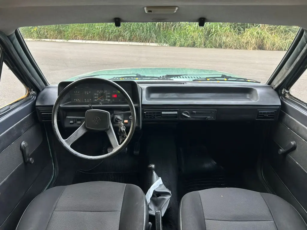 VOLKSWAGEN Voyage - Foto