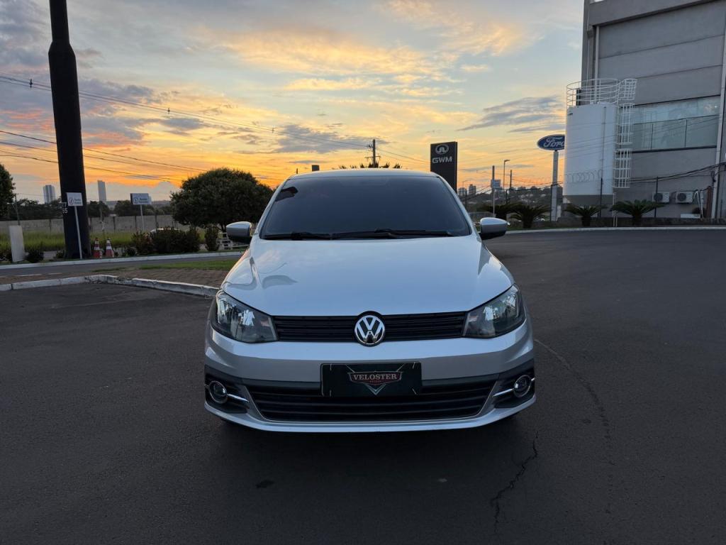 VOLKSWAGEN Voyage - Foto