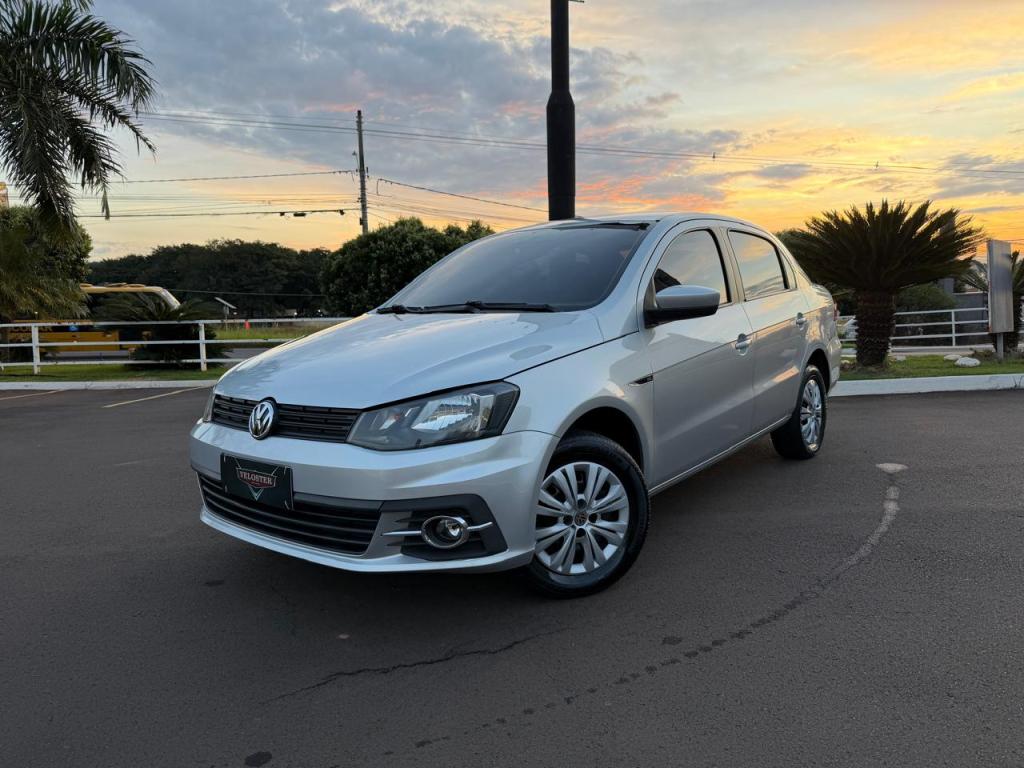 VOLKSWAGEN Voyage - Foto