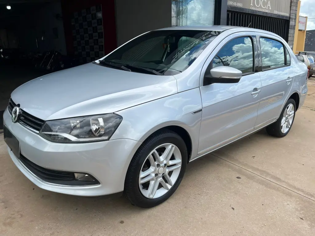 VOLKSWAGEN Voyage