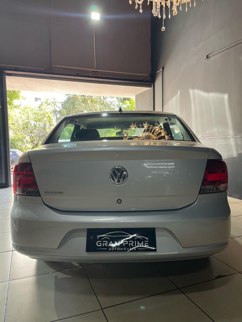 VOLKSWAGEN Voyage - Foto