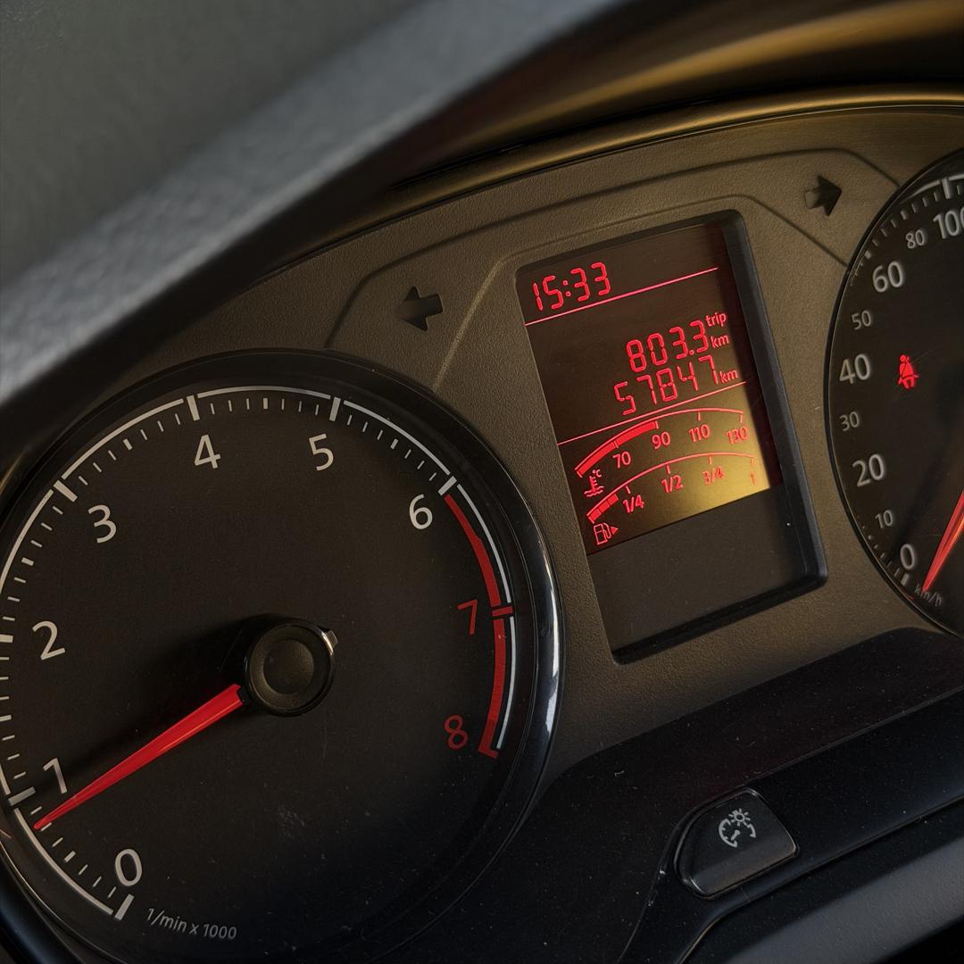 VOLKSWAGEN Voyage - Foto