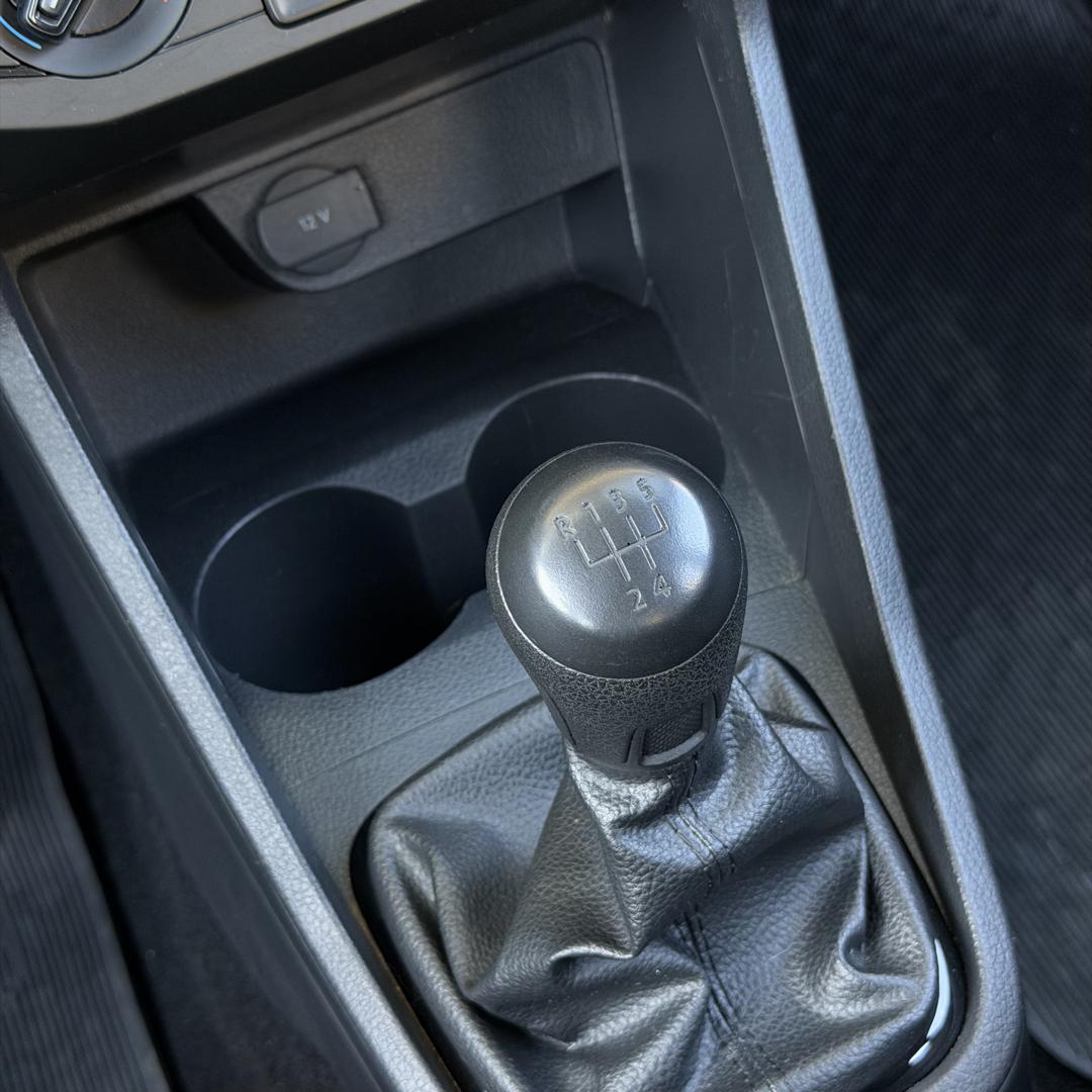 VOLKSWAGEN Voyage - Foto