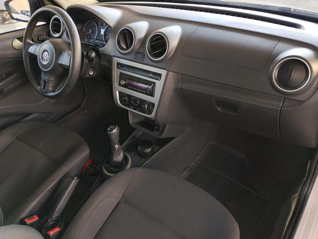 VOLKSWAGEN Voyage - Foto