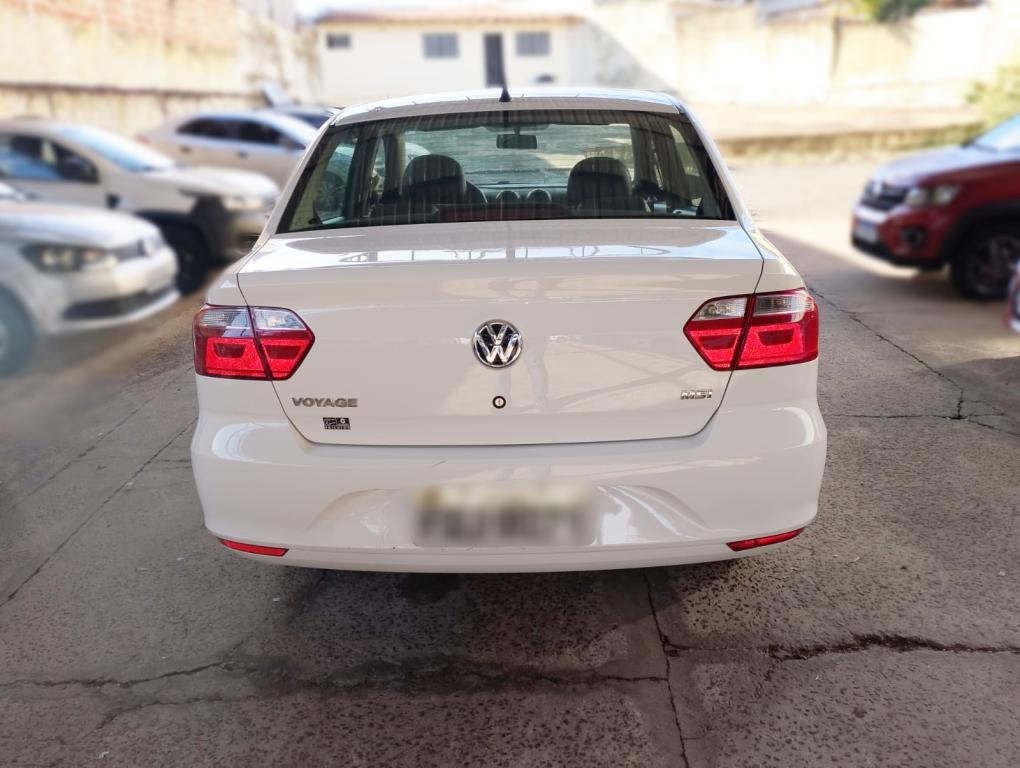 VOLKSWAGEN Voyage - Foto