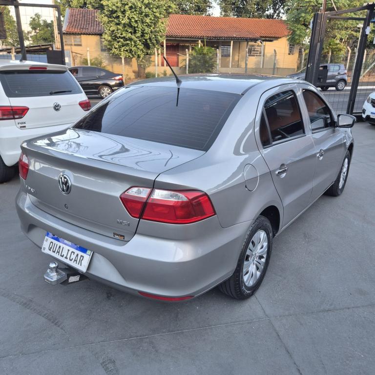 VOLKSWAGEN Voyage - Foto