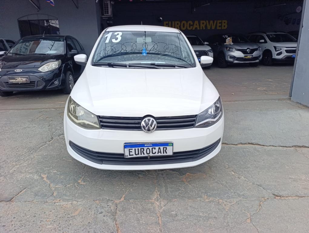 VOLKSWAGEN Voyage - Foto