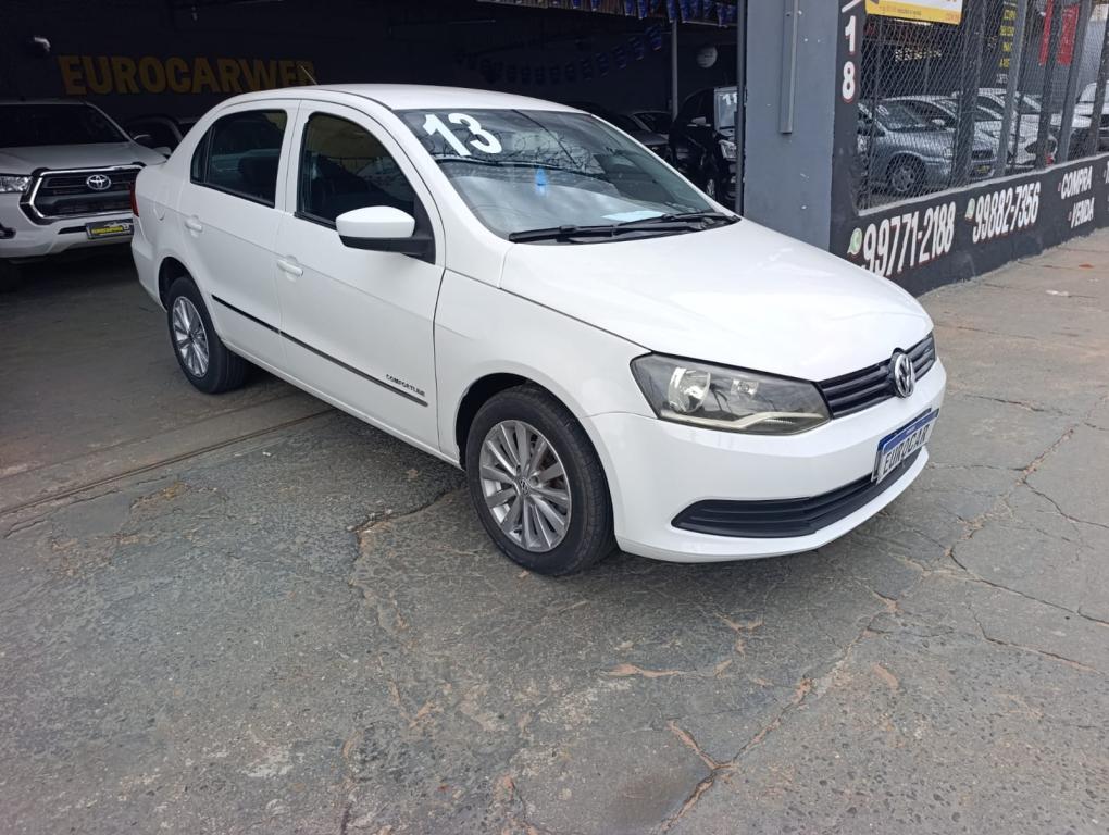 VOLKSWAGEN Voyage - Foto