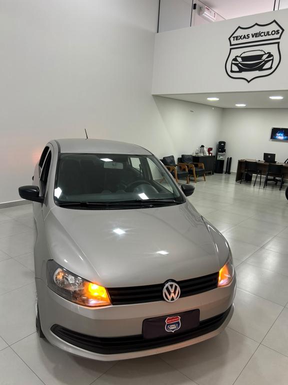 VOLKSWAGEN Voyage - Foto