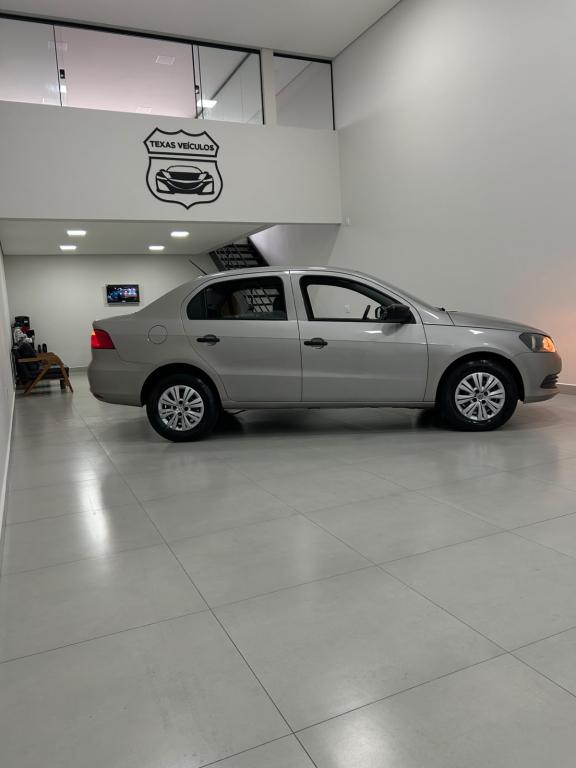 VOLKSWAGEN Voyage - Foto