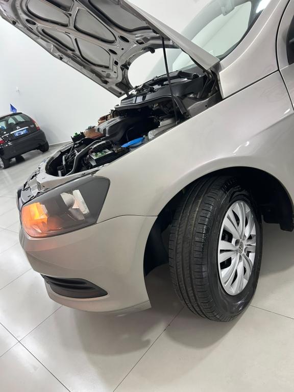 VOLKSWAGEN Voyage - Foto