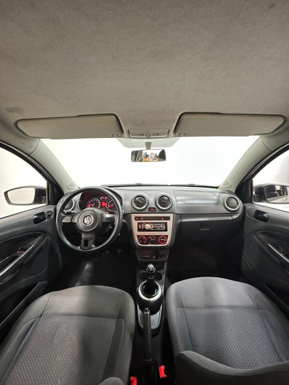 VOLKSWAGEN Voyage - Foto