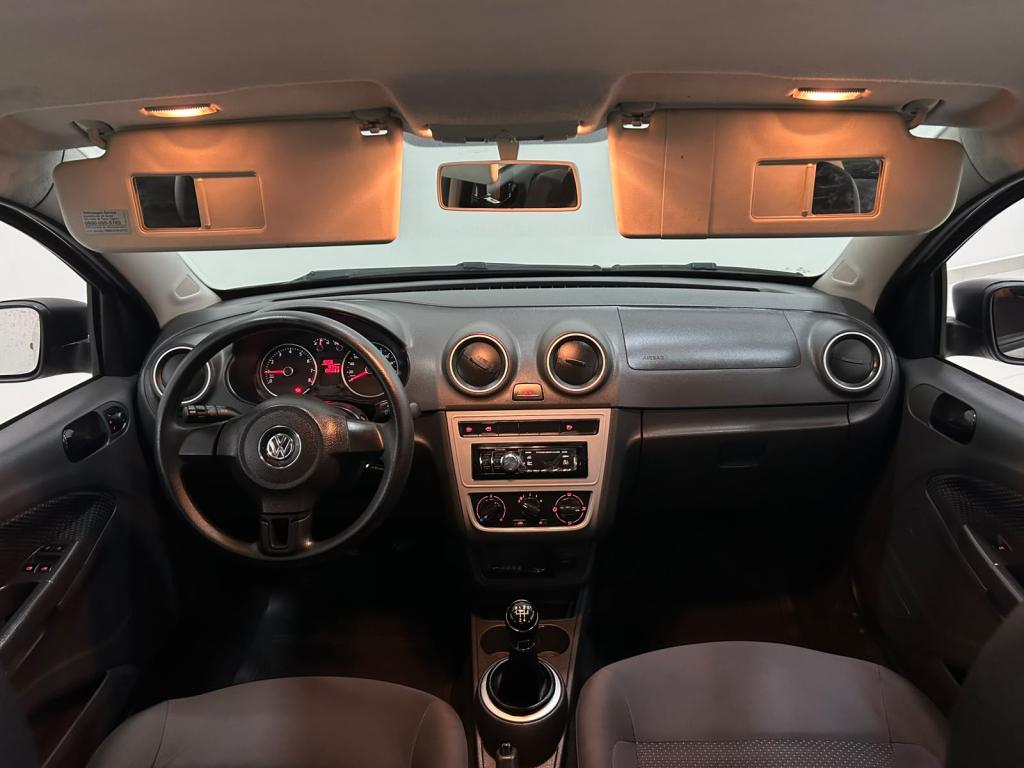 VOLKSWAGEN Voyage - Foto