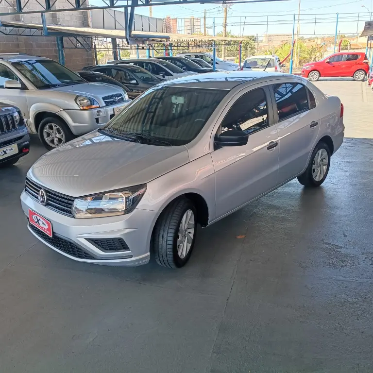 VOLKSWAGEN Voyage - Foto