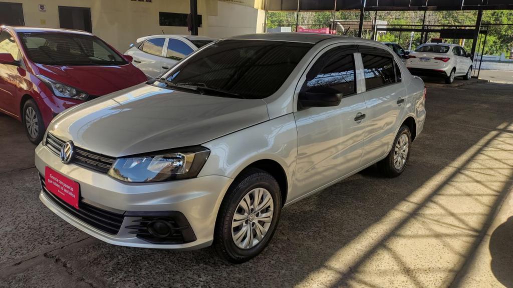 VOLKSWAGEN Voyage