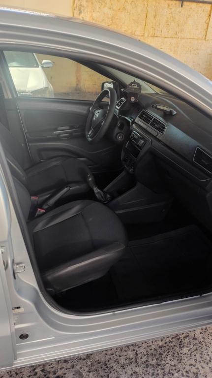 VOLKSWAGEN Voyage - Foto