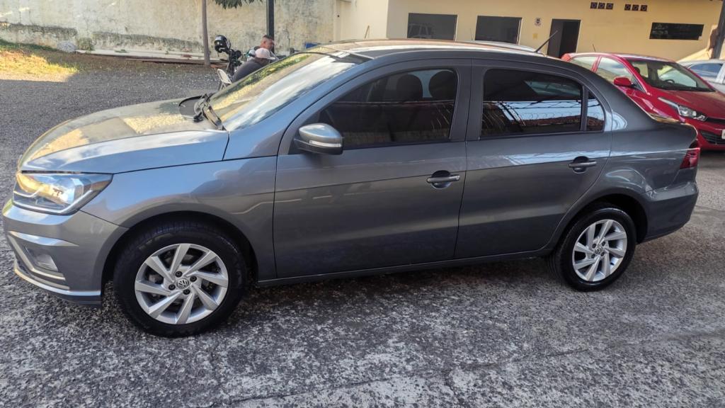 VOLKSWAGEN Voyage - Foto