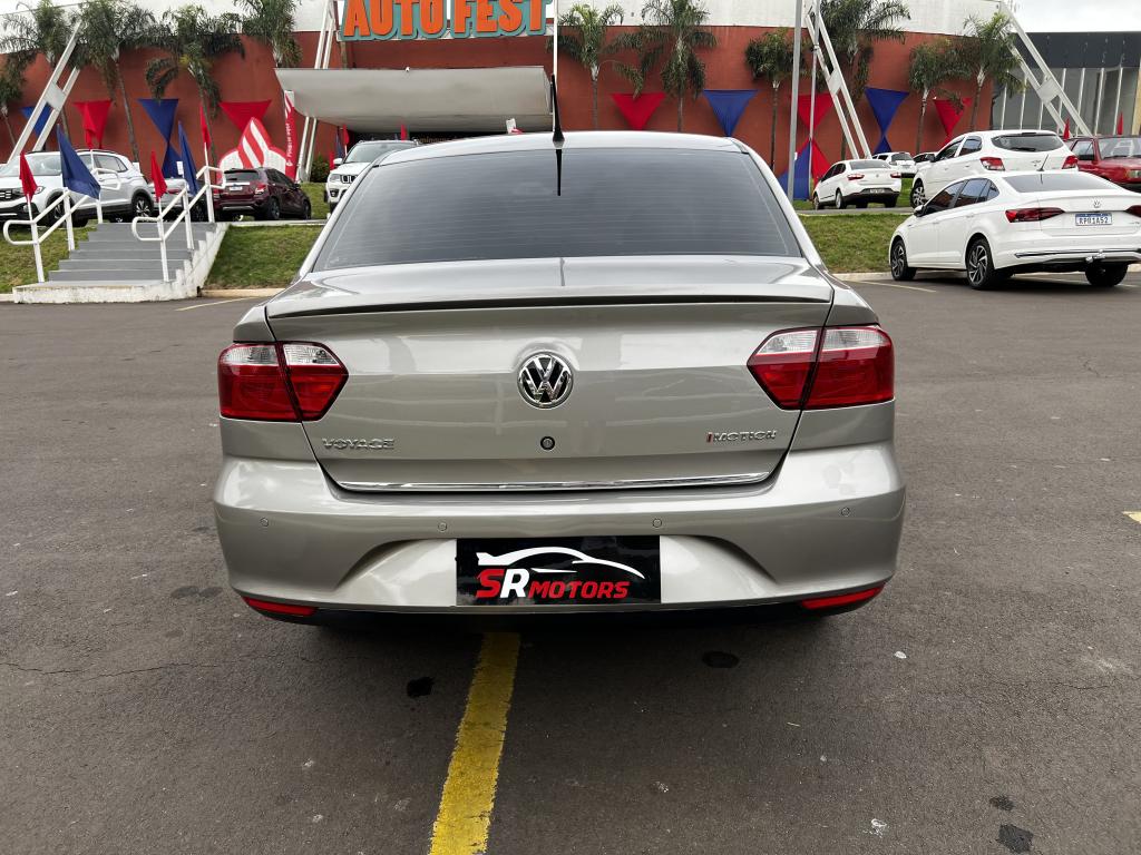 VOLKSWAGEN Voyage - Foto