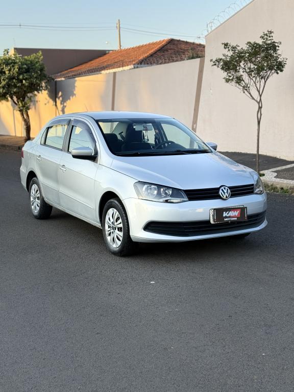 VOLKSWAGEN Voyage - Foto