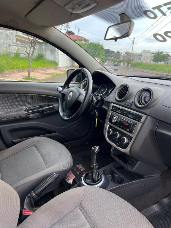 VOLKSWAGEN Voyage - Foto
