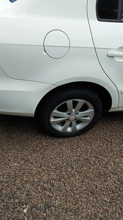 VOLKSWAGEN Voyage - Foto