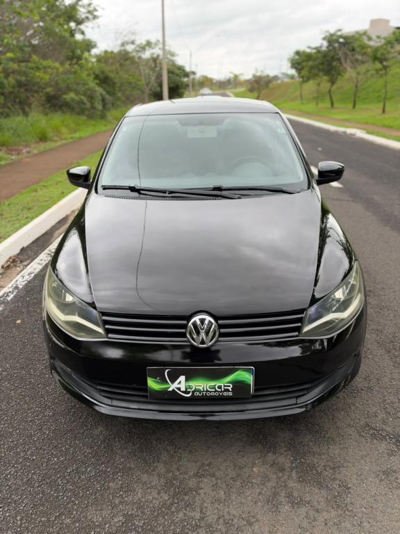VOLKSWAGEN Voyage - Foto