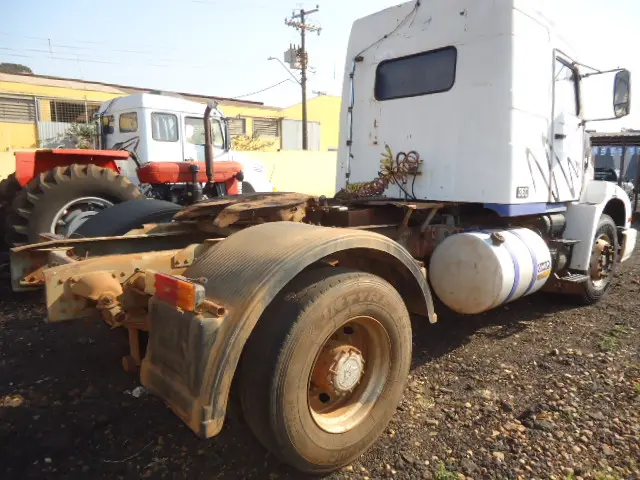 VOLVO 360 - Foto