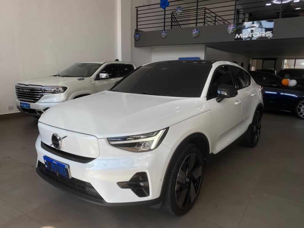 VOLVO C40 - Foto