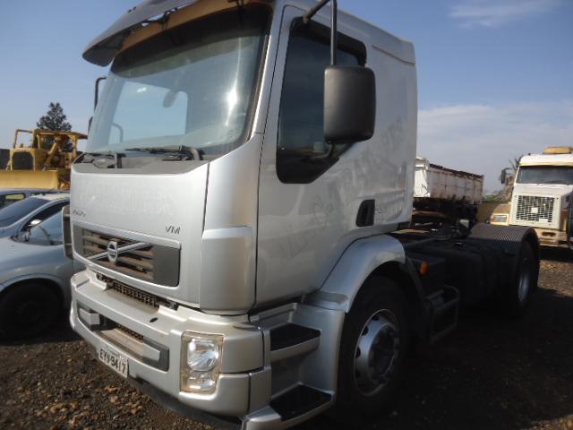 VOLVO VM 330 - Foto