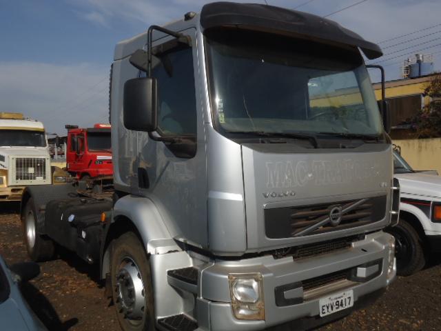 VOLVO VM 330 - Foto