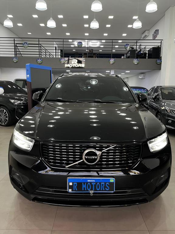 VOLVO XC40 - Foto