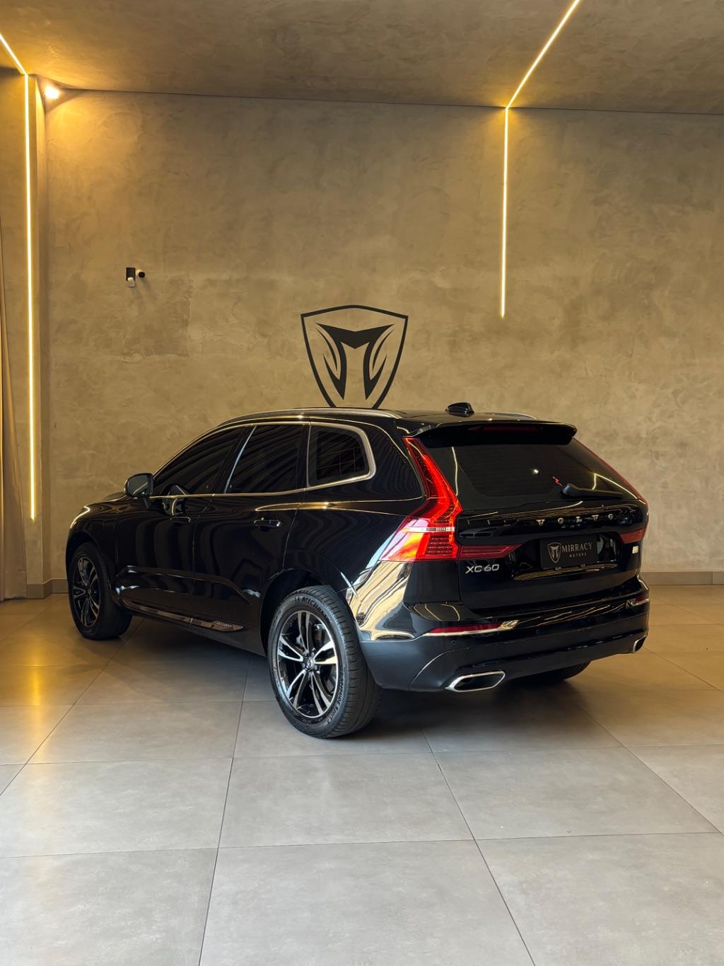 VOLVO XC60 - Foto