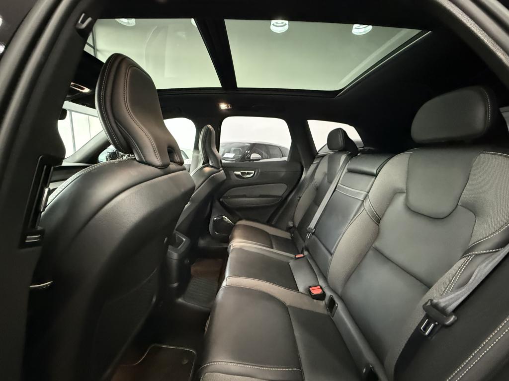 VOLVO XC60 - Foto