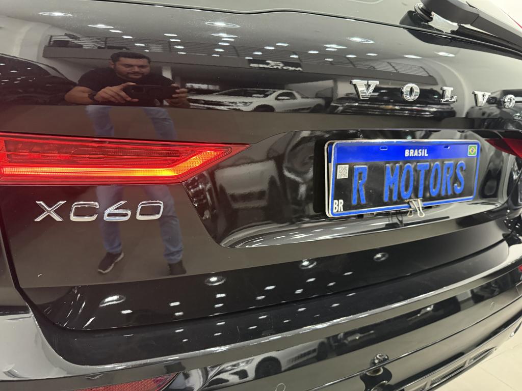 VOLVO XC60 - Foto