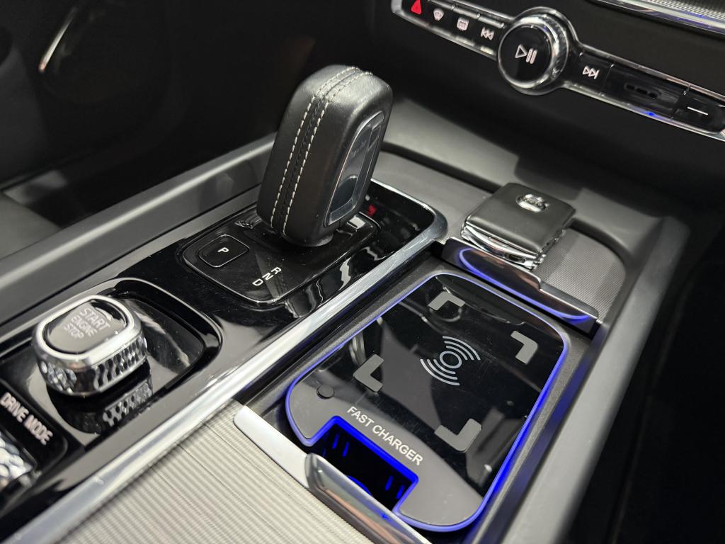 VOLVO XC60 - Foto
