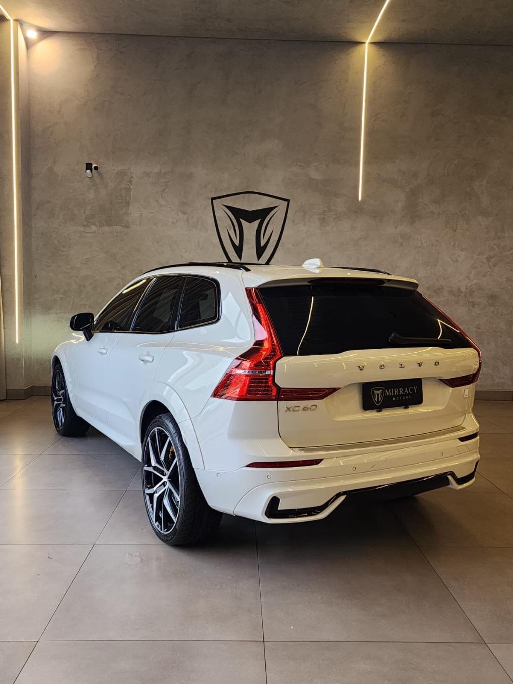 VOLVO XC60 - Foto