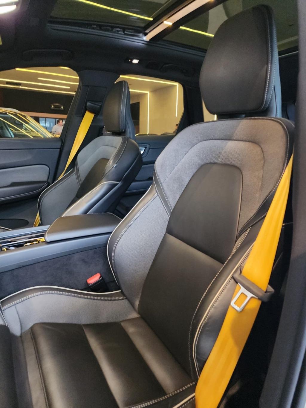 VOLVO XC60 - Foto
