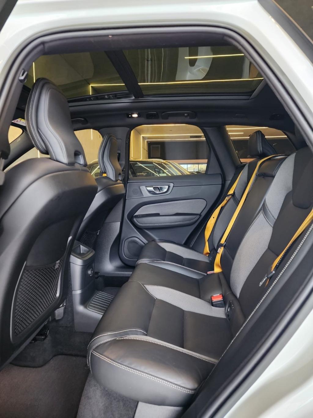 VOLVO XC60 - Foto