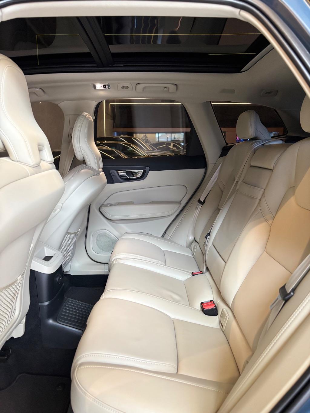 VOLVO XC60 - Foto