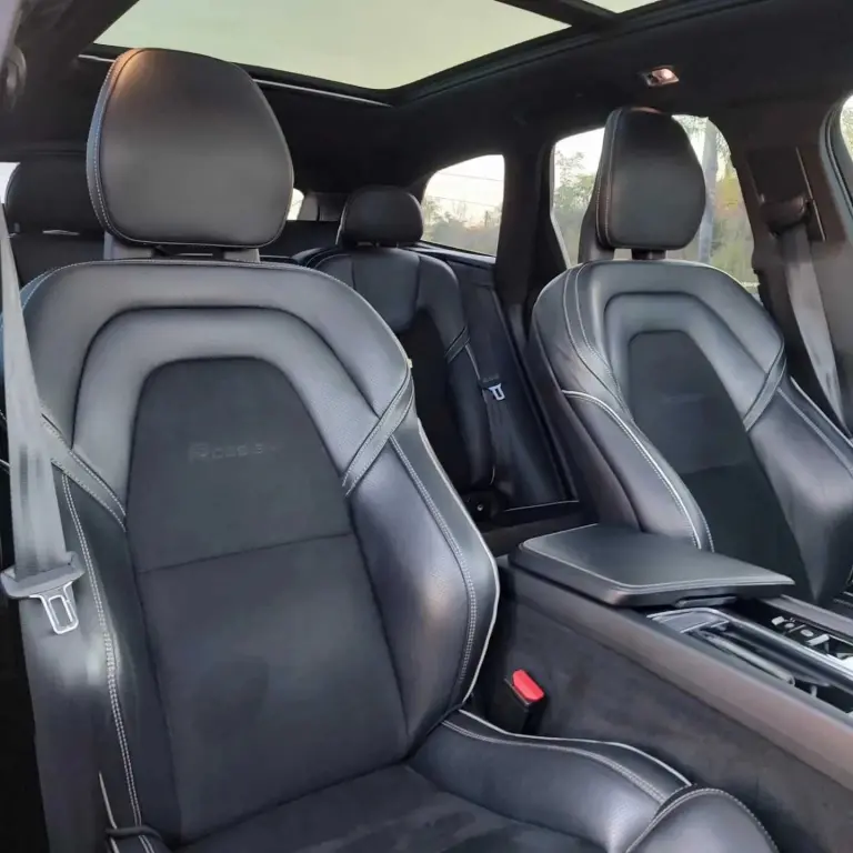 VOLVO XC60 - Miniatura