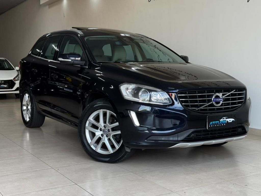 VOLVO XC60 - Foto