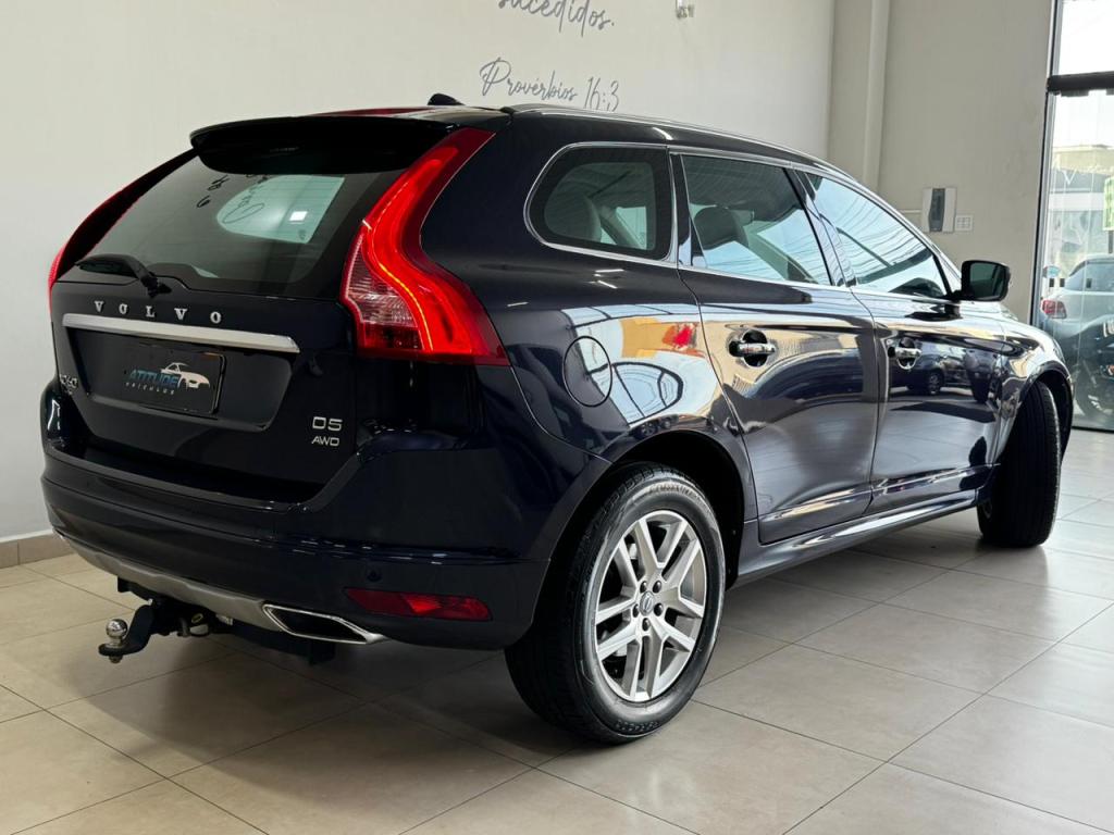 VOLVO XC60 - Foto