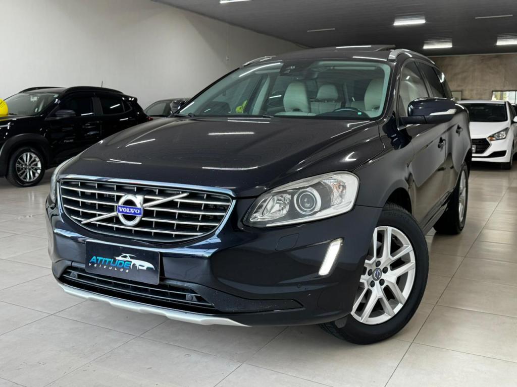 VOLVO XC60 - Foto