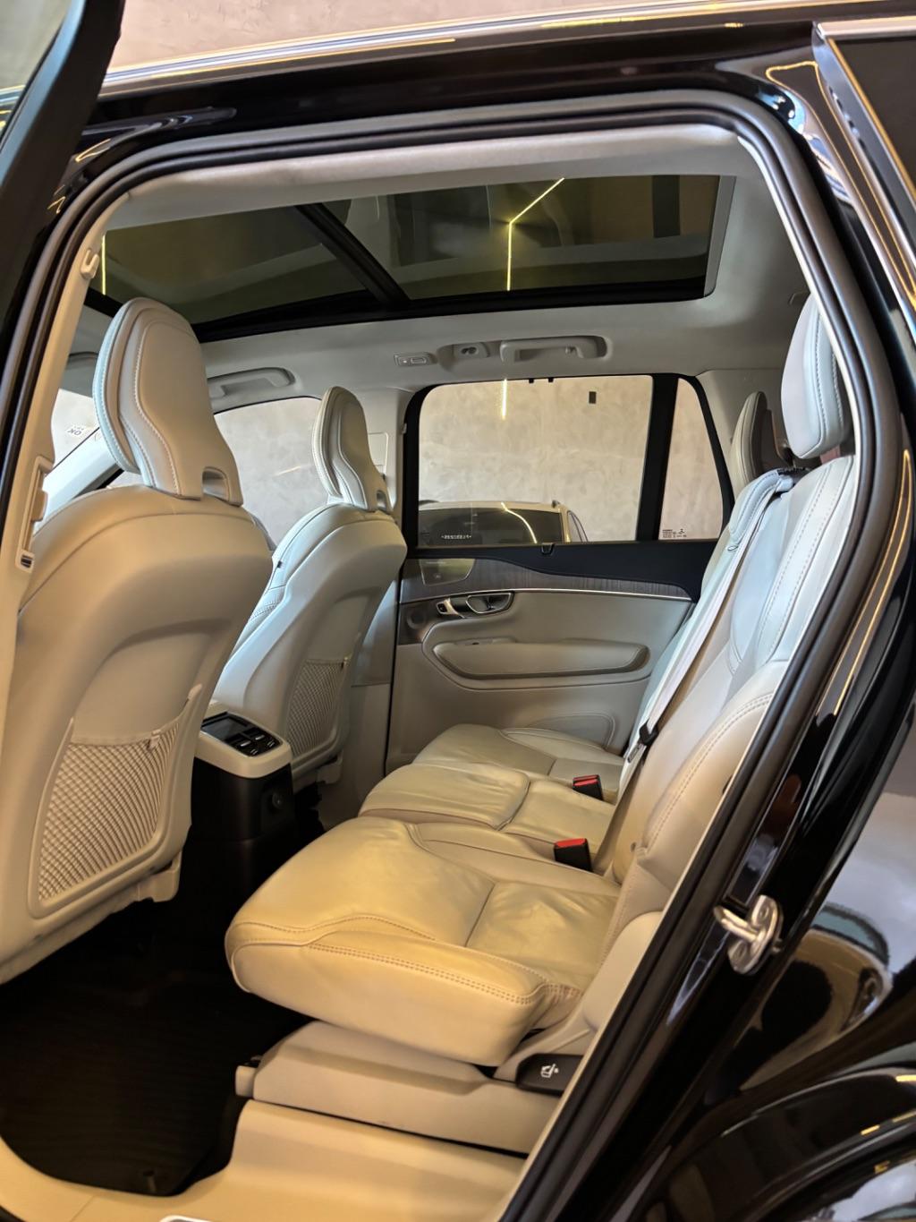 VOLVO XC90 - Foto