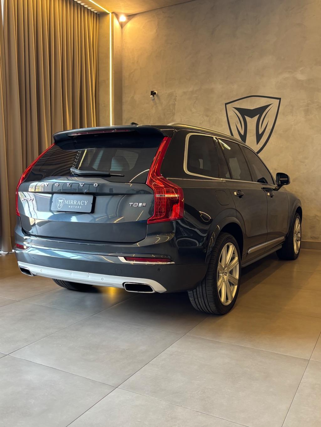 VOLVO XC90 - Foto