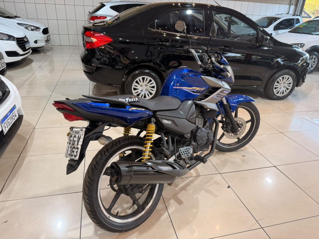 YAMAHA Fazer YS 150 - Foto