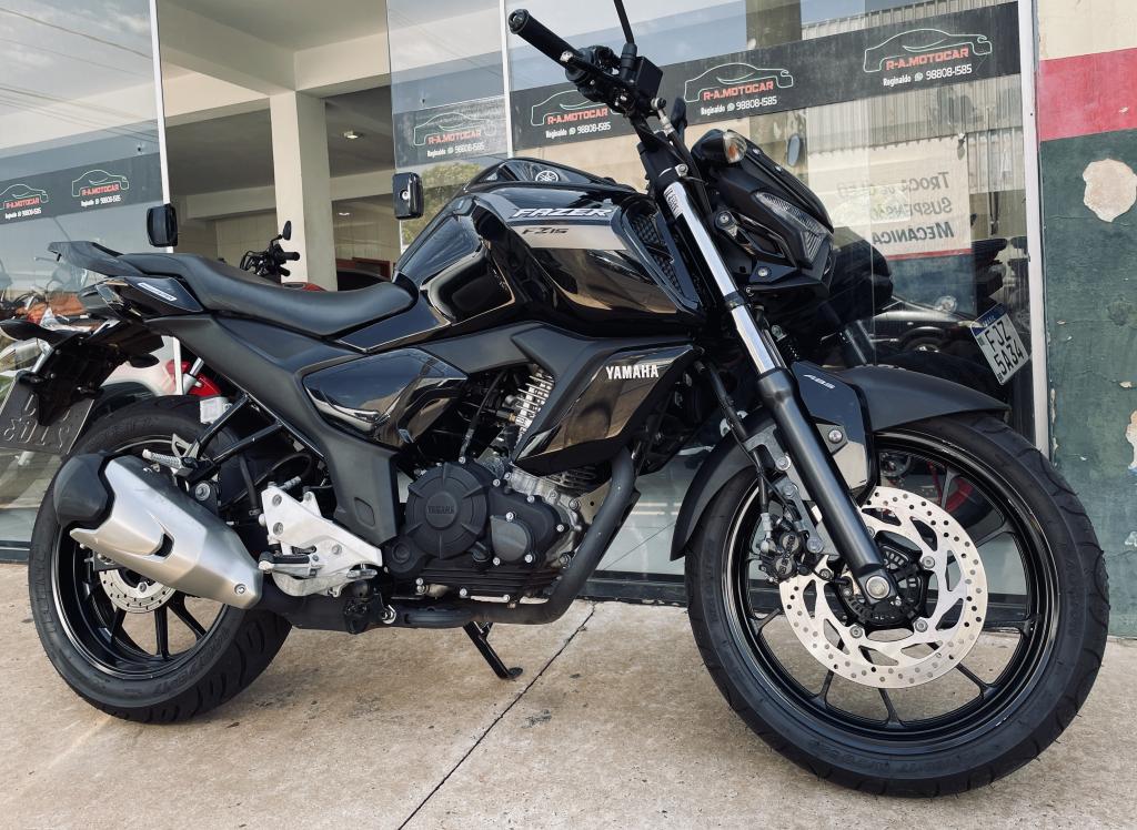 YAMAHA FZ 15 Fazer - Foto