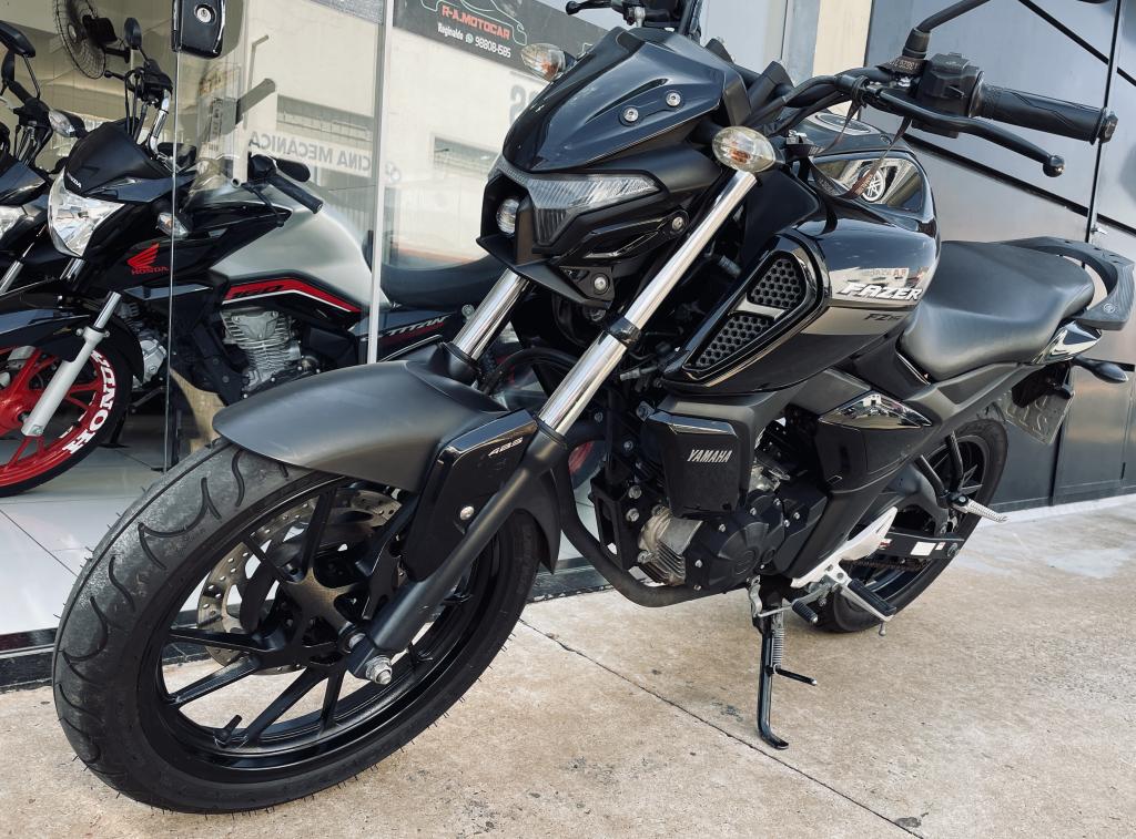 YAMAHA FZ 15 Fazer
