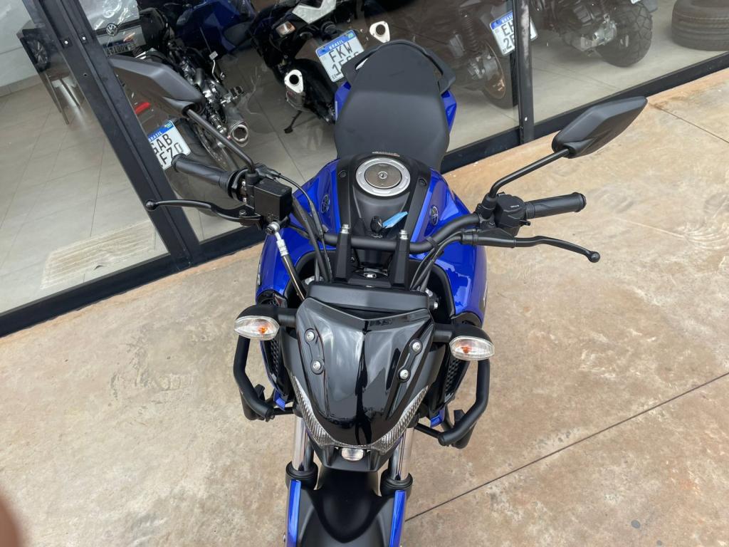 YAMAHA FZ 15 Fazer - Foto